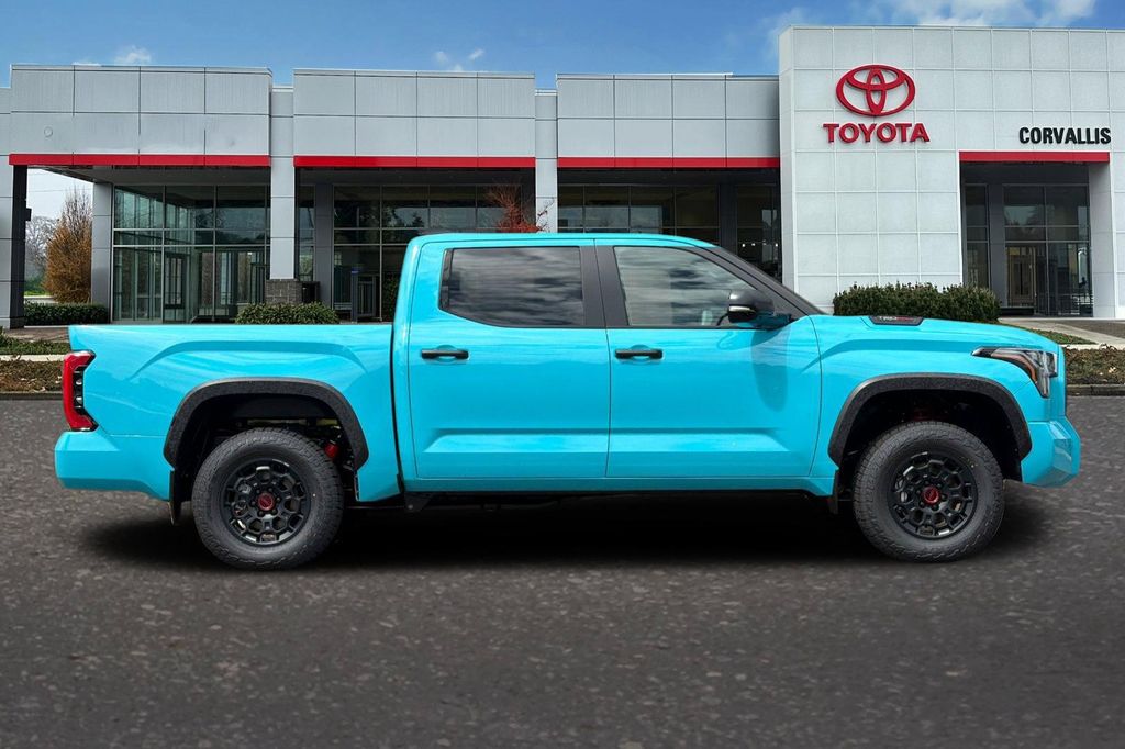 2026 Toyota TUNDRA HYBRID TRD PRO — фото 4
