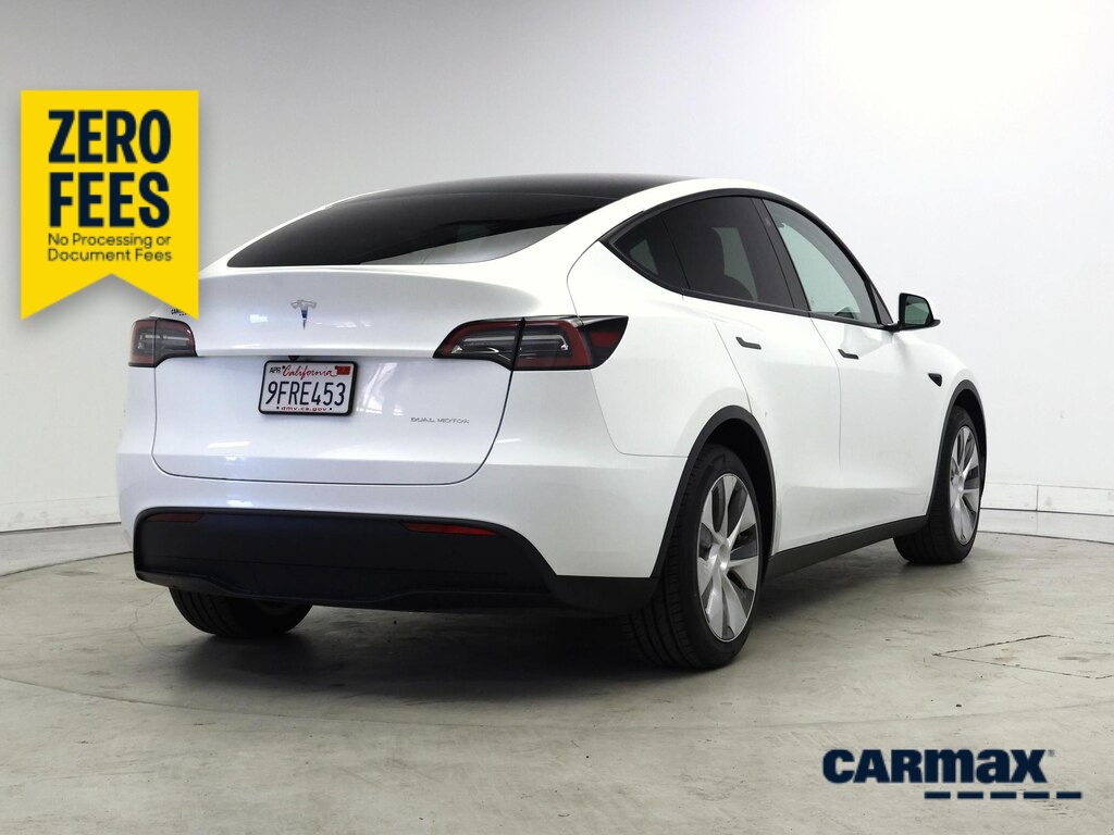 TESLA MODEL Y LONG RANGE - 10