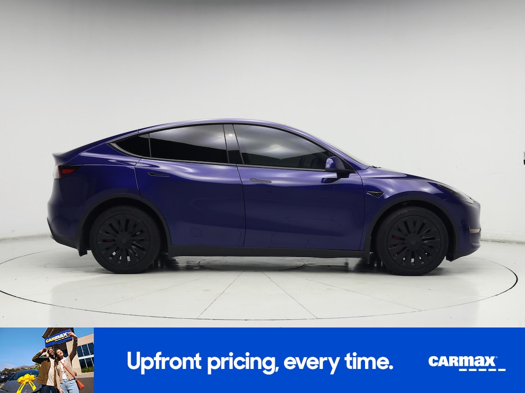 TESLA MODEL Y LONG RANGE - 9