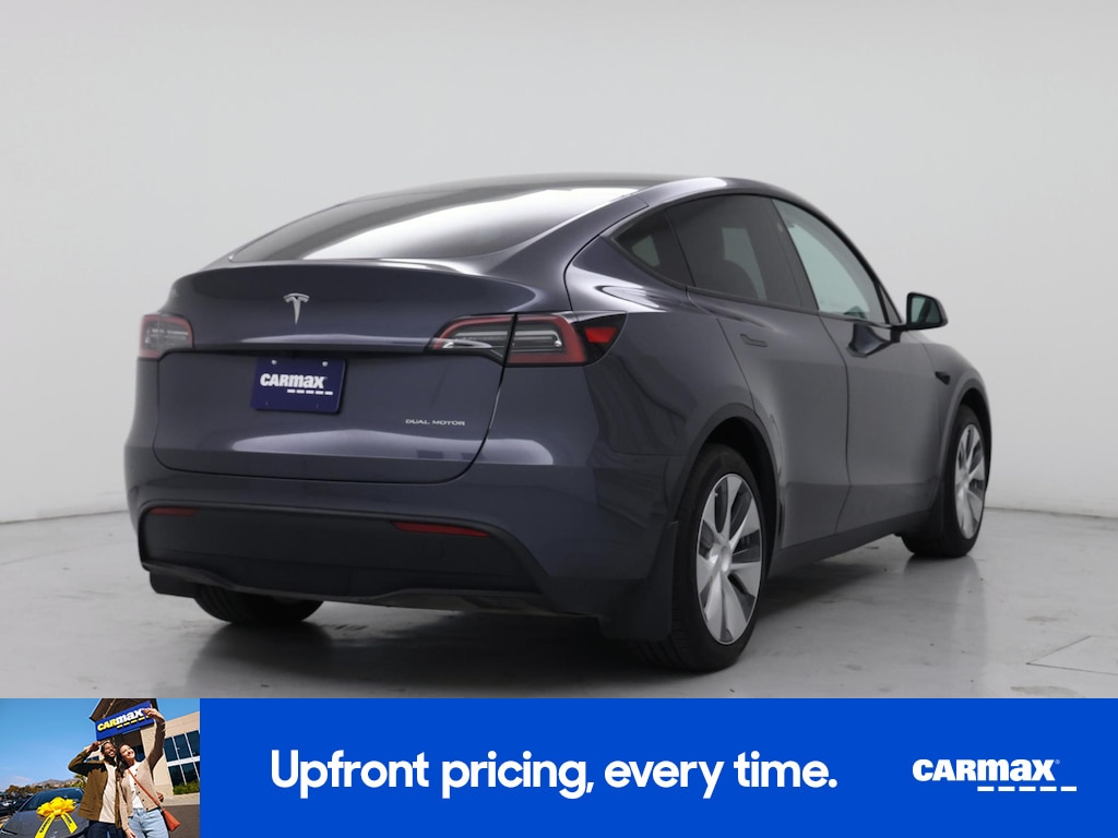 TESLA MODEL Y LONG RANGE - 10