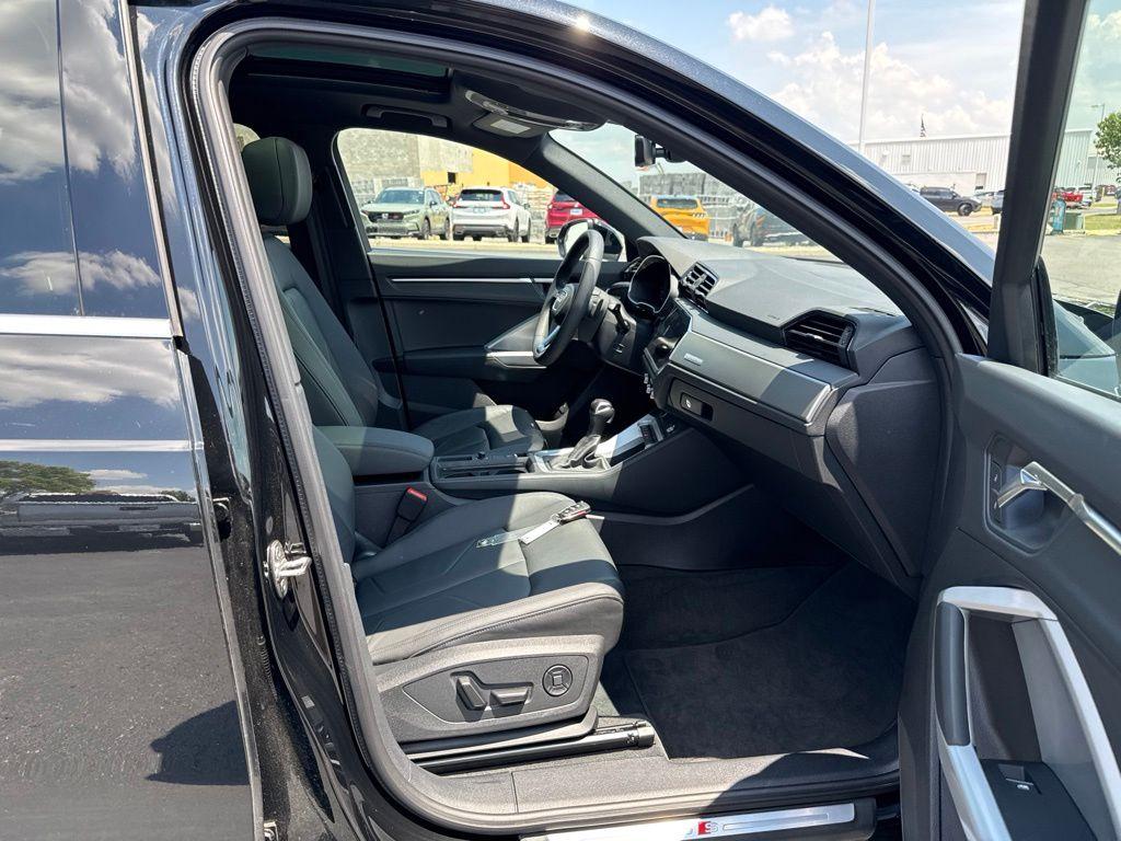 2023 AUDI Q3 45 S LINE PREMIUM — миниатюра 40