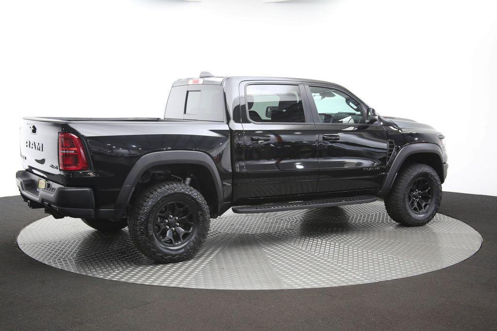 2025 RAM 1500 RHO CREW CAB 4X4 5'7' BOX 照片 43