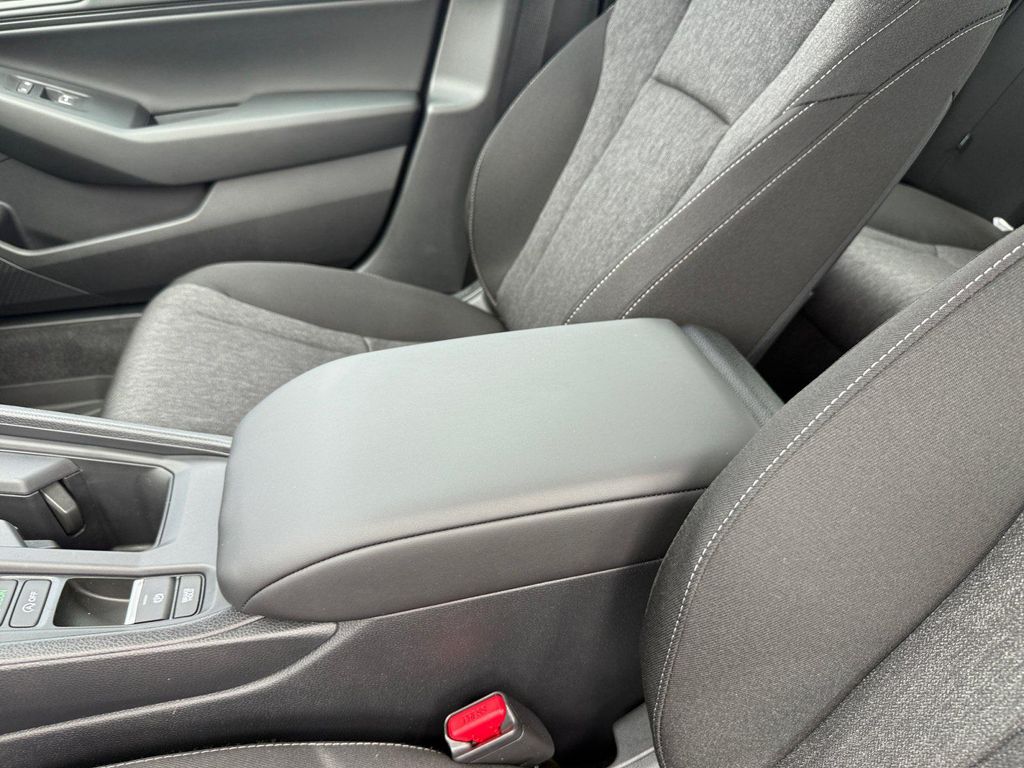 صورة مصغرة 14 لـ 2026 Honda ACCORD SE