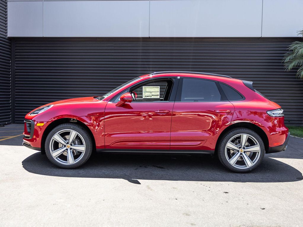 2026 Porsche MACAN 照片 2