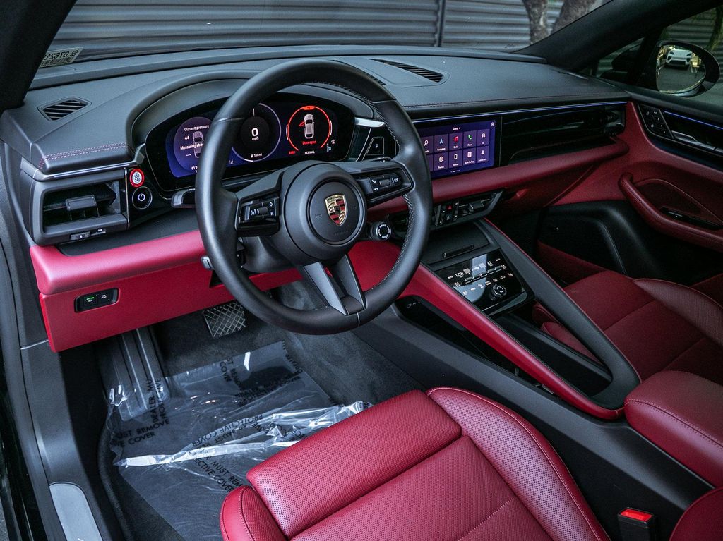 2025 Porsche MACAN MACAN ELECTRIC — фото 4
