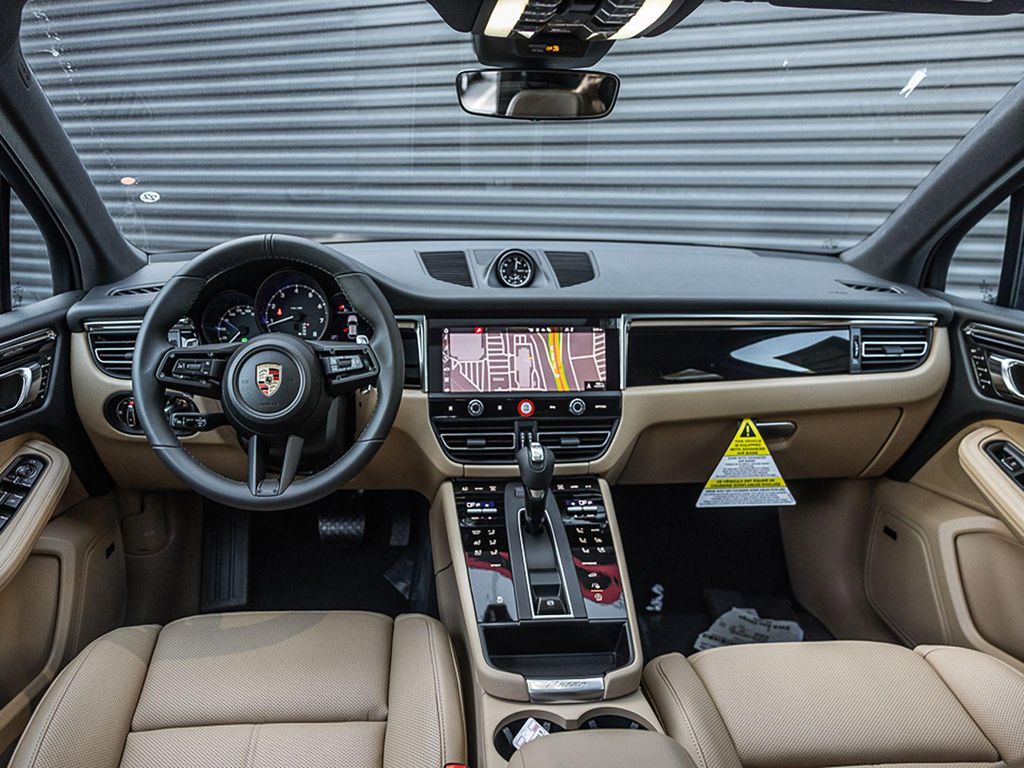 2026 Porsche MACAN — миниатюра 11