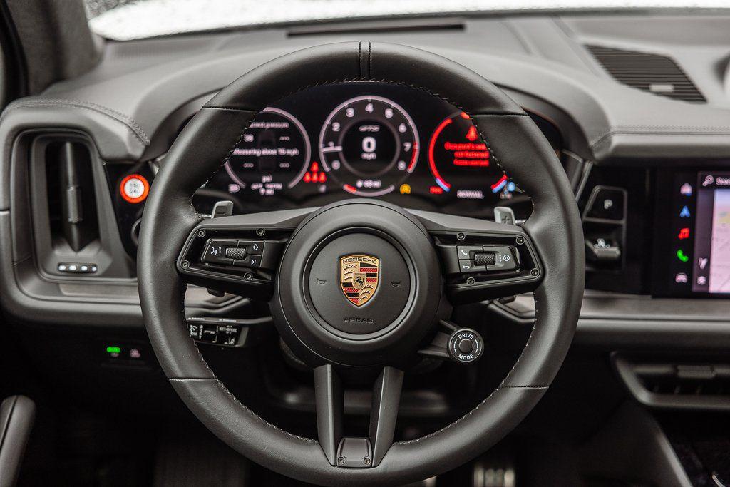 صورة مصغرة 13 لـ 2026 Porsche CAYENNE GTS