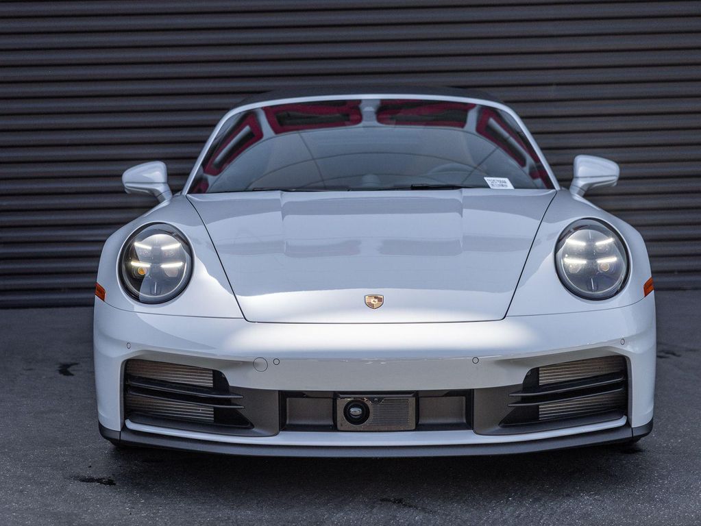 2026 Porsche 911 CARRERA 4S CABRIOLET — фото 7
