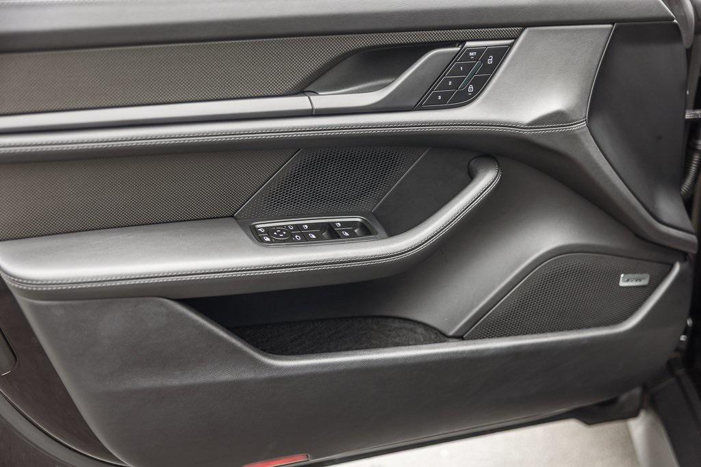 2024 Porsche TAYCAN 4S — миниатюра 26