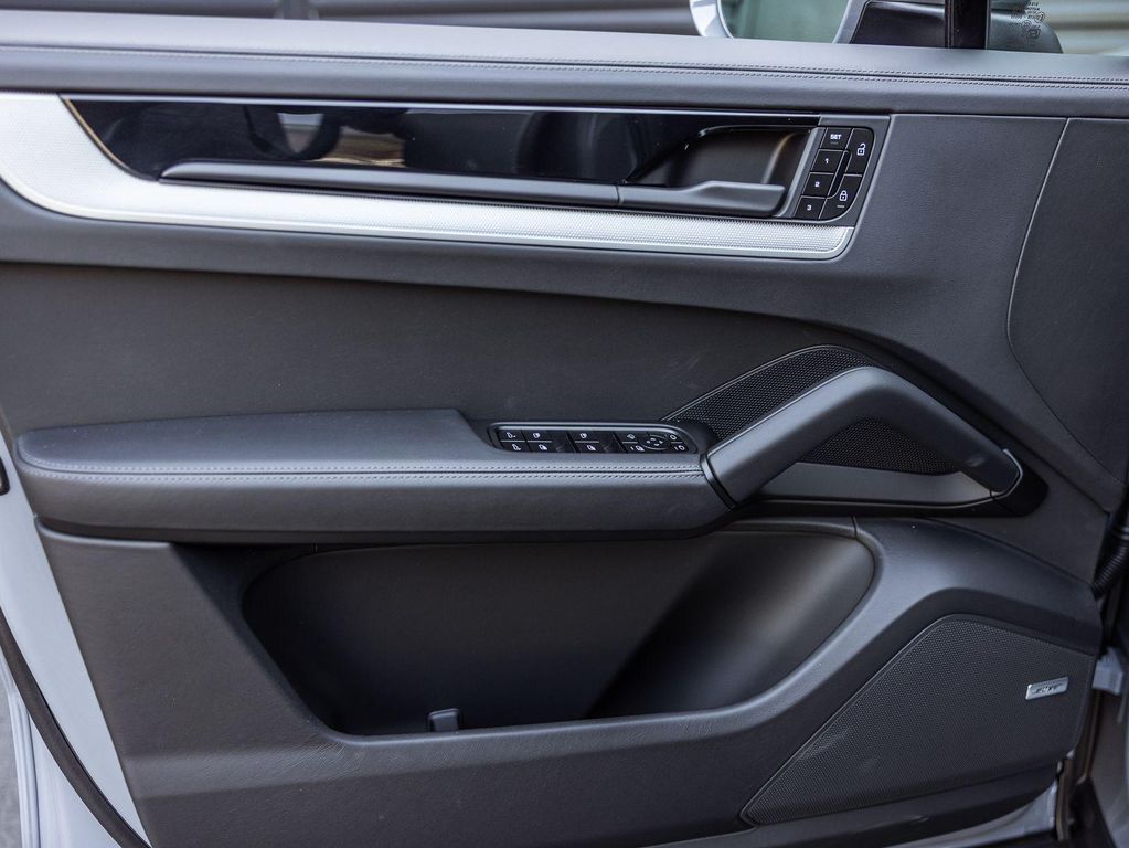 صورة مصغرة 23 لـ 2026 Porsche CAYENNE