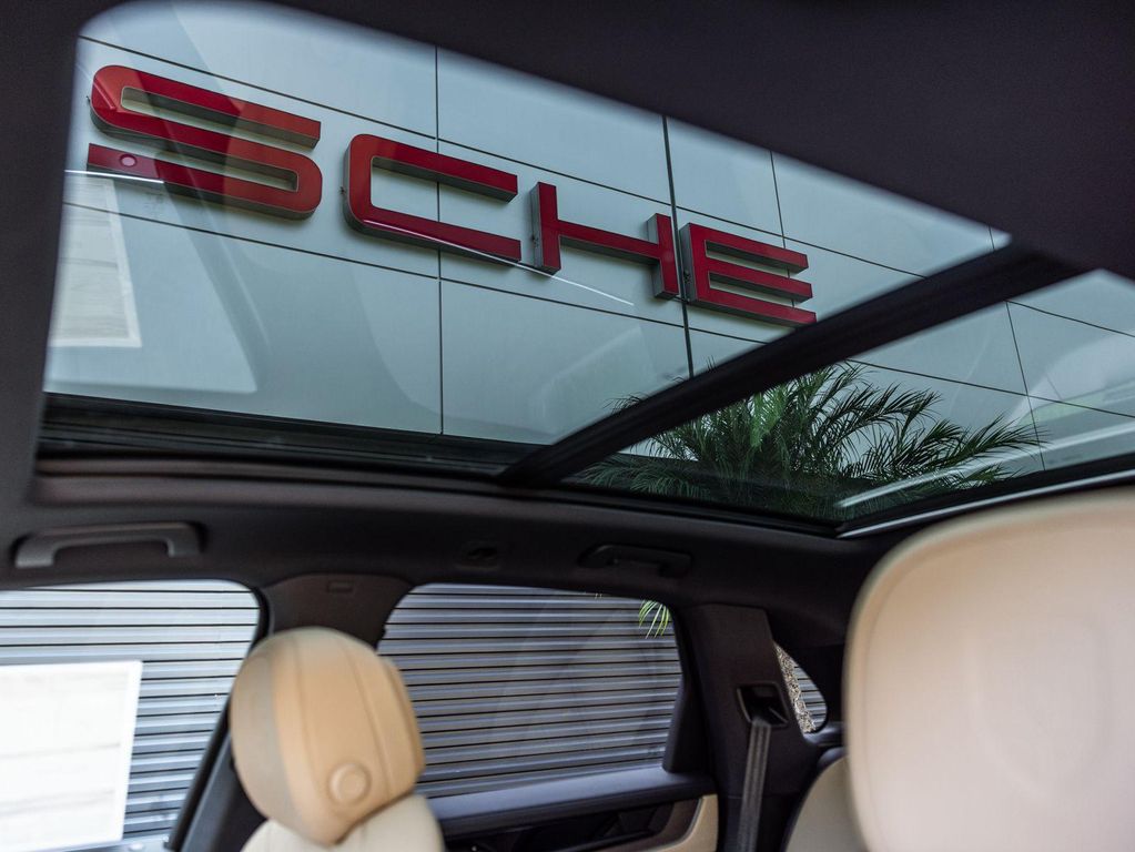 2026 Porsche CAYENNE — миниатюра 21