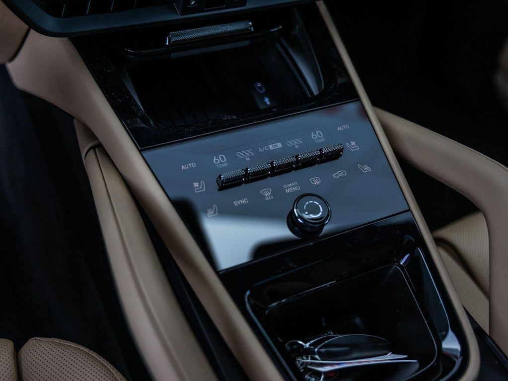 2026 Porsche CAYENNE — миниатюра 25