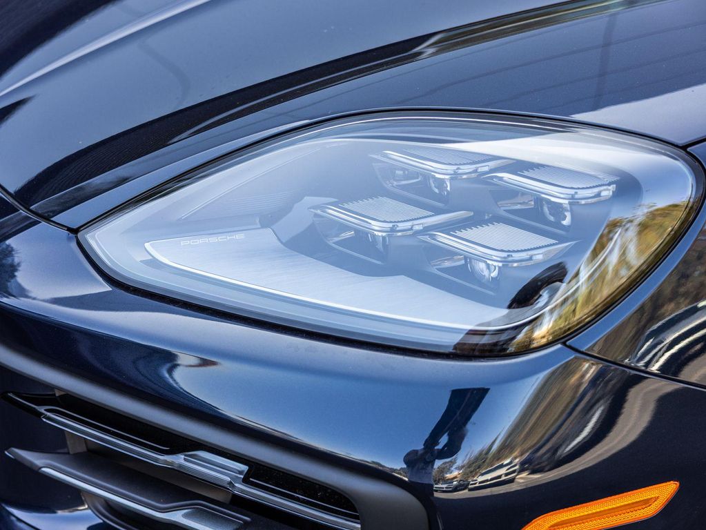 2026 Porsche CAYENNE — миниатюра 26