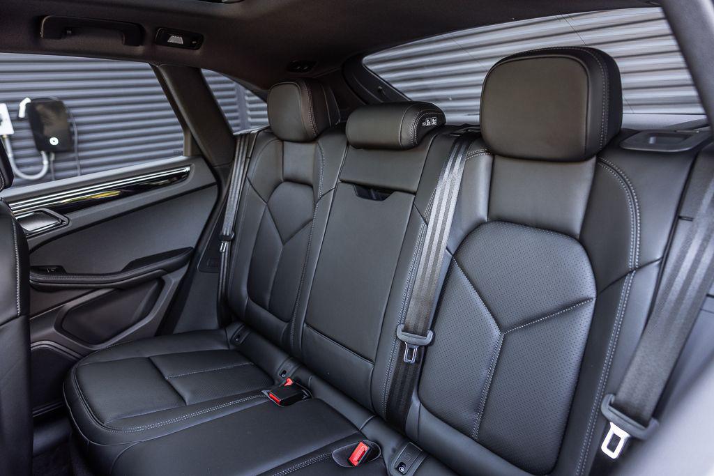 2026 Porsche MACAN 缩略图 22