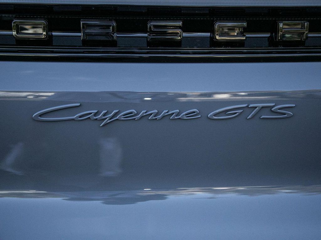 2026 Porsche CAYENNE GTS — миниатюра 31