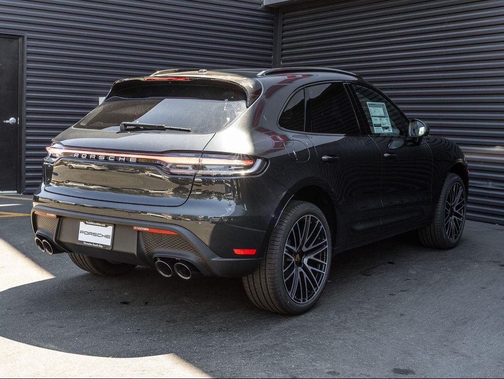 صورة 9 لـ 2026 Porsche MACAN