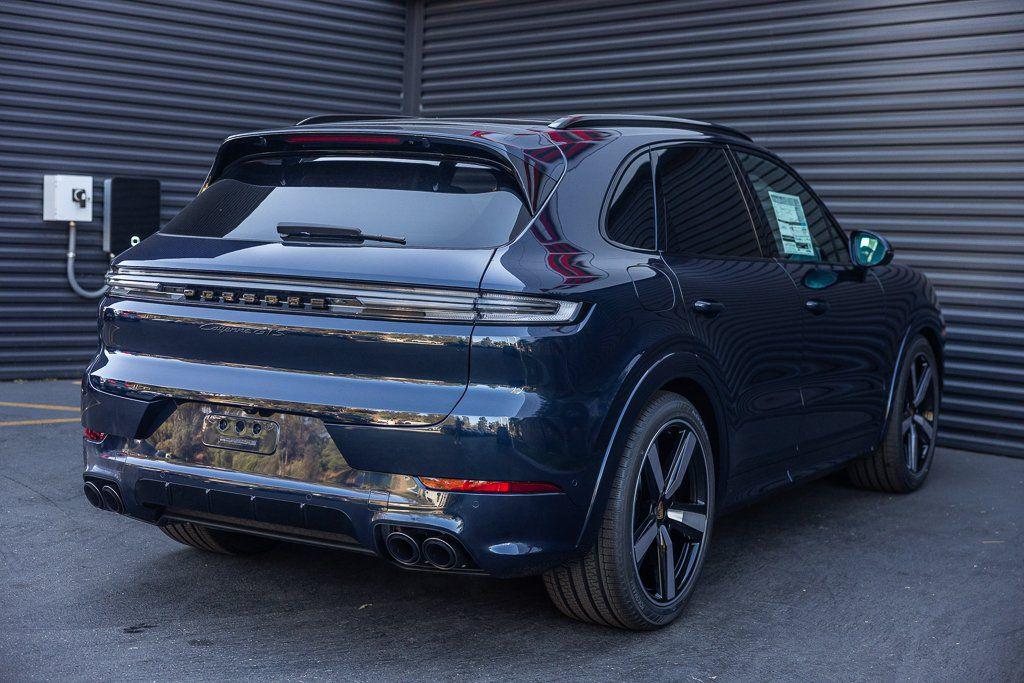 PORSCHE CAYENNE - 10