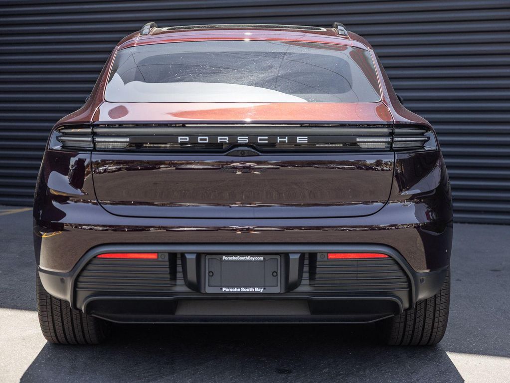 2025 Porsche MACAN MACAN ELECTRIC 4 — фото 9