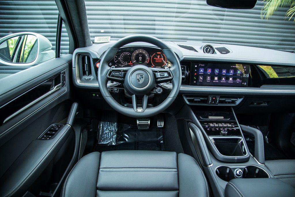 صورة مصغرة 12 لـ 2026 Porsche CAYENNE CAYENNE TURBO E-HYBRID