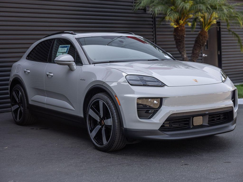 صورة 6 لـ 2026 Porsche MACAN MACAN ELECTRIC