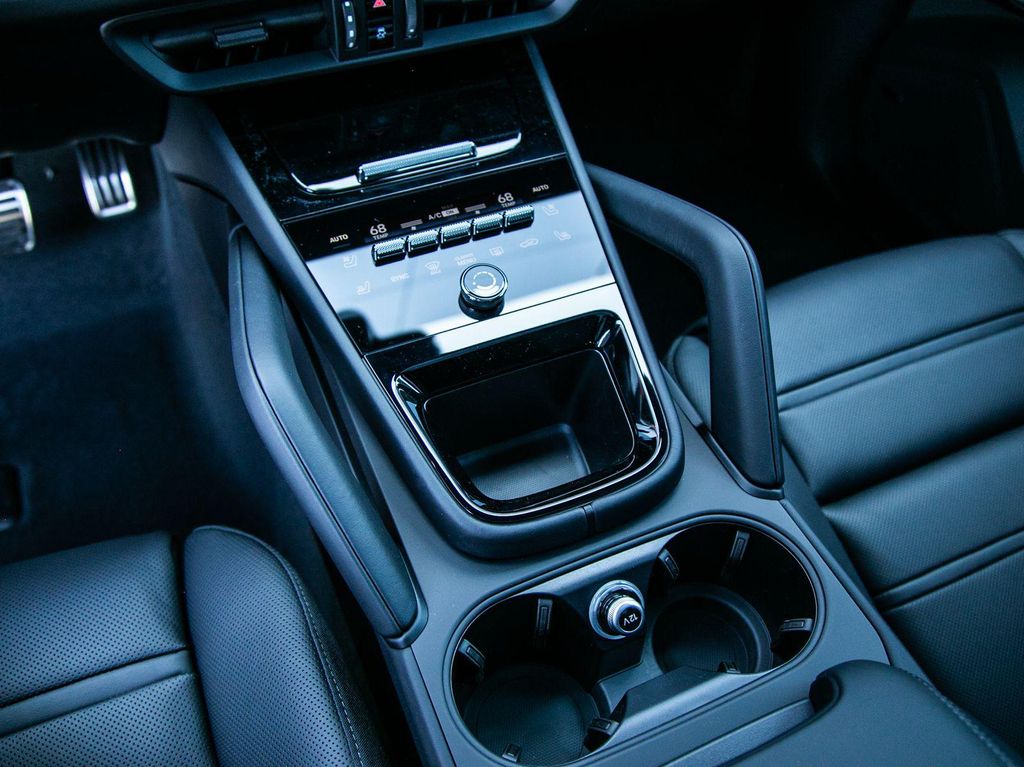2026 Porsche CAYENNE CAYENNE S E-HYBRID 缩略图 19