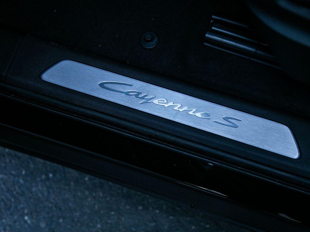 2026 Porsche CAYENNE CAYENNE S E-HYBRID 缩略图 16
