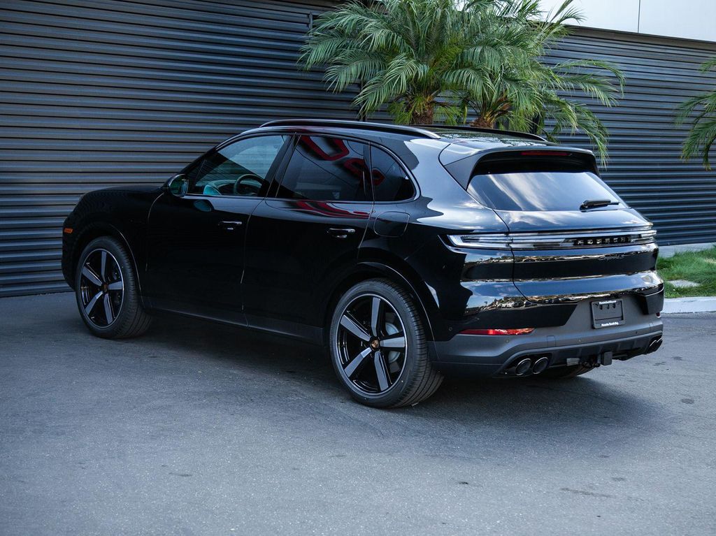2026 Porsche CAYENNE CAYENNE S E-HYBRID 照片 3