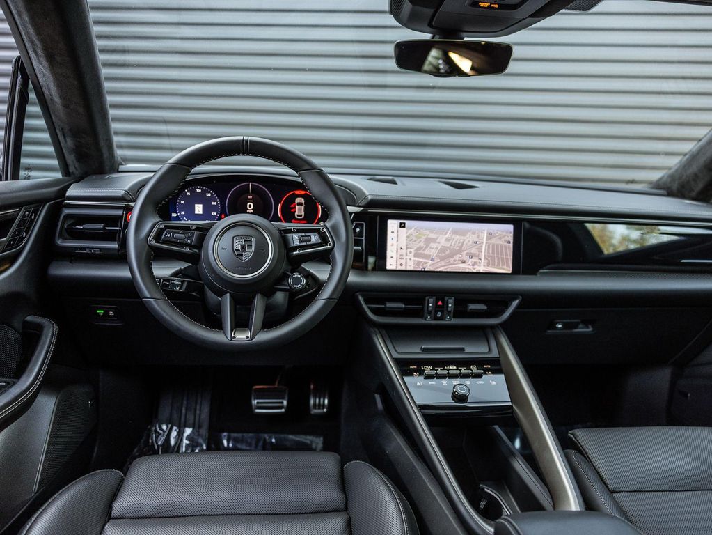 2025 Porsche MACAN MACAN ELECTRIC TURBO — миниатюра 13