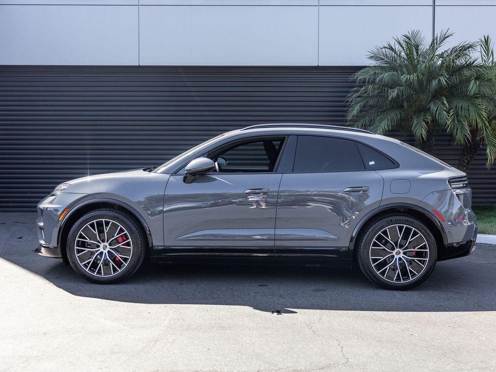 2025 Porsche MACAN MACAN ELECTRIC TURBO — миниатюра 11