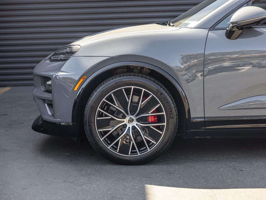 2025 Porsche MACAN MACAN ELECTRIC TURBO — миниатюра 12