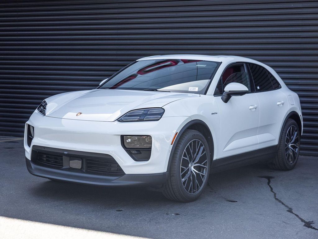 New 2026 Porsche Macan Macan Electric