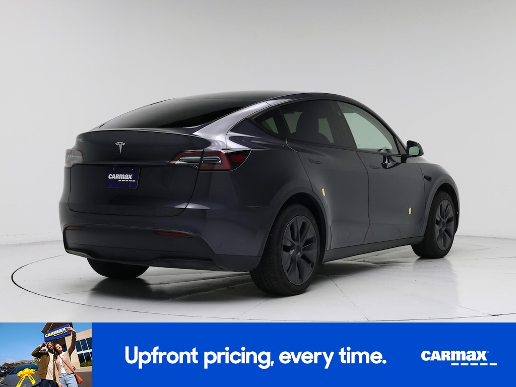 TESLA MODEL Y LONG RANGE - 10