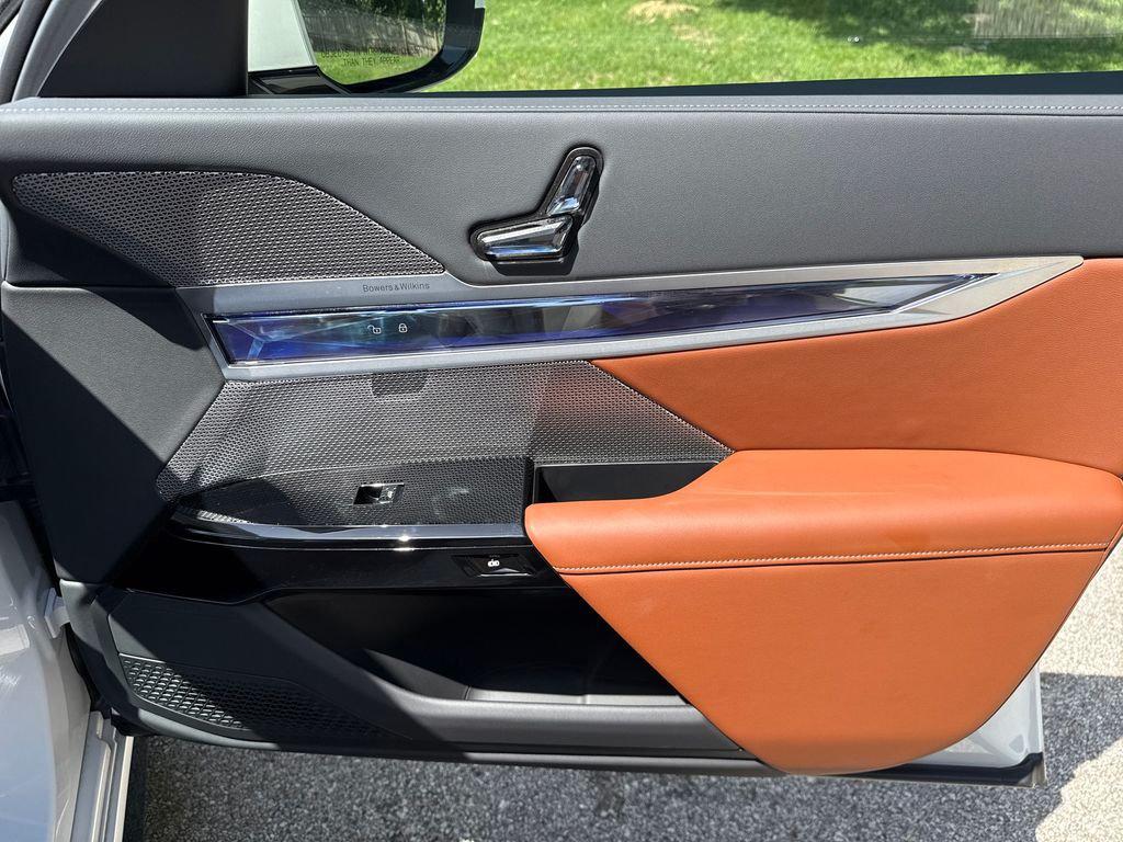 2026 BMW 760 XDRIVE — миниатюра 33