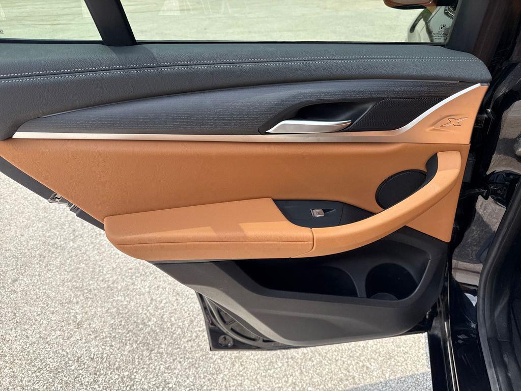 صورة مصغرة 25 لـ 2024 BMW X3 M40I