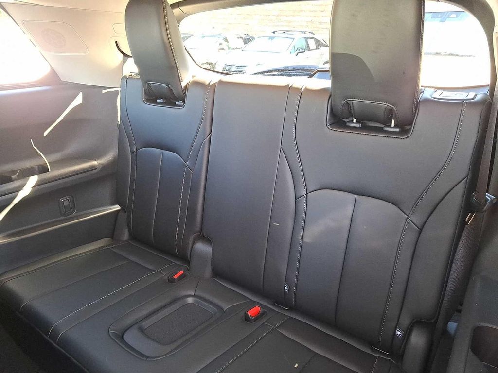 2023 Infiniti QX60 LUXE 照片 9
