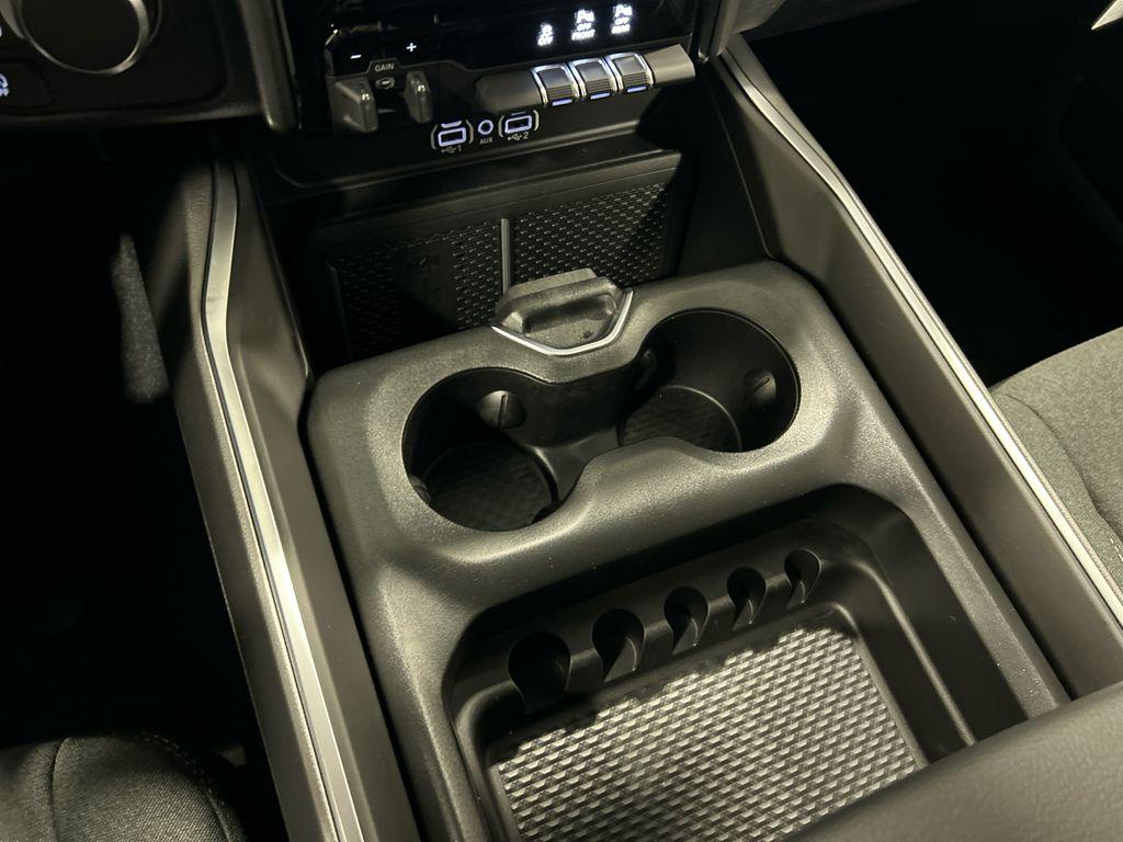 صورة مصغرة 26 لـ 2026 RAM 1500 BIG HORN/LONE STAR