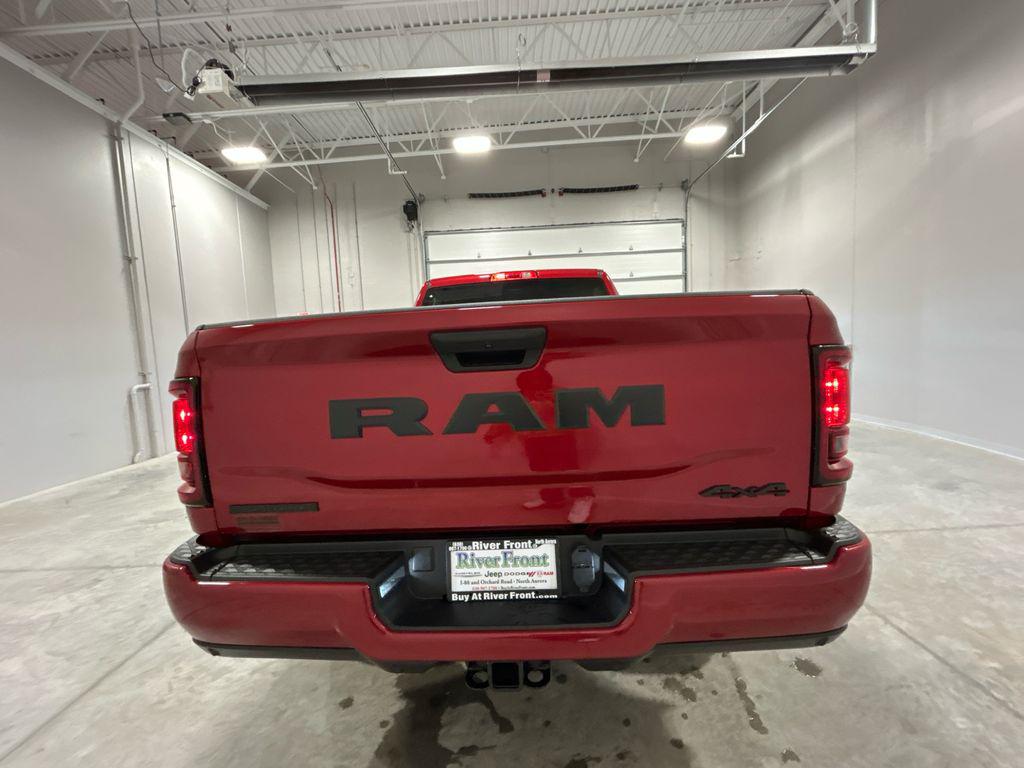صورة 7 لـ 2026 RAM 2500 BIG HORN CREW CAB 4X4 6'4' BOX