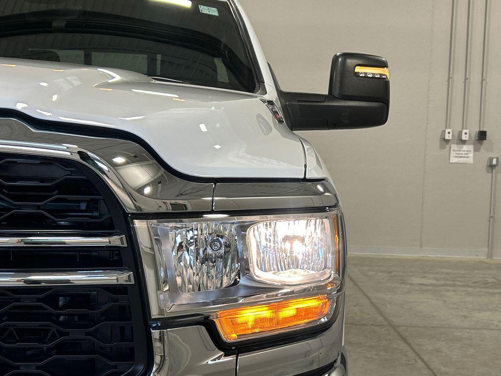 2024 RAM 2500 TRADESMAN CREW CAB 4X4 8' BOX 照片 10