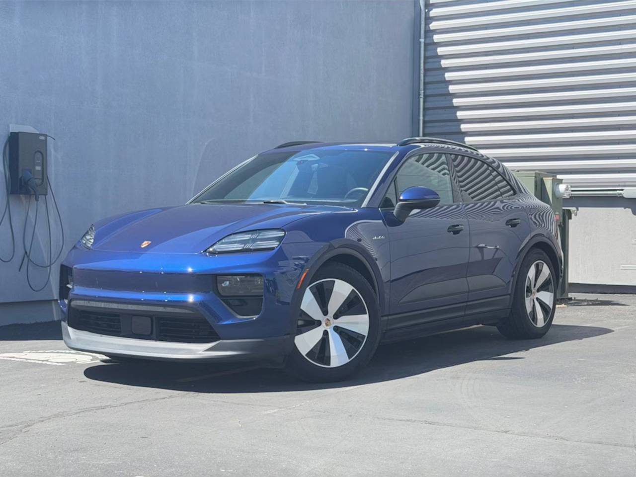 صورة 1 لـ 2024 Porsche MACAN