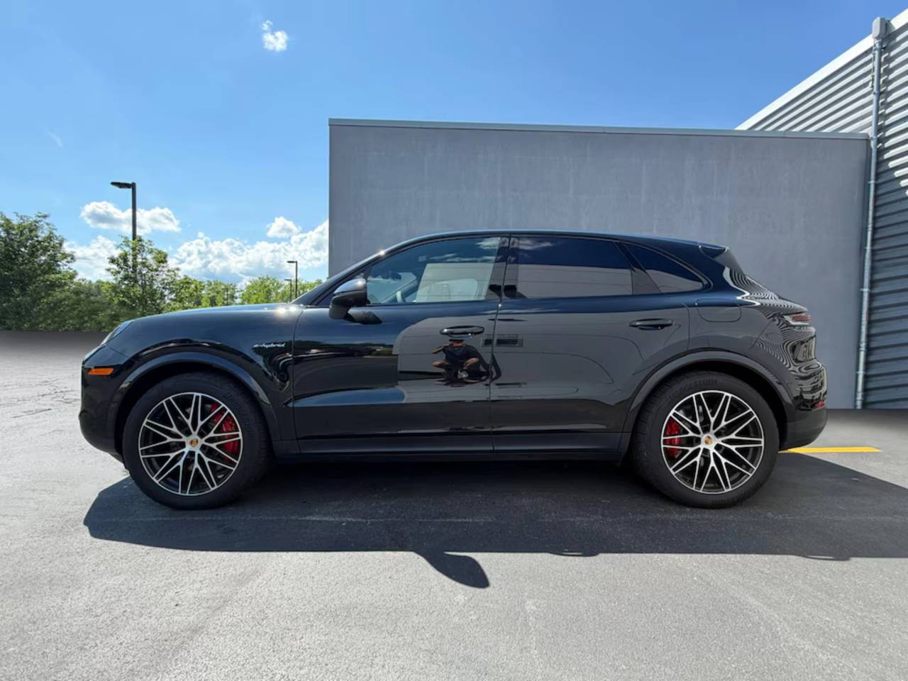 صورة 2 لـ 2025 Porsche CAYENNE