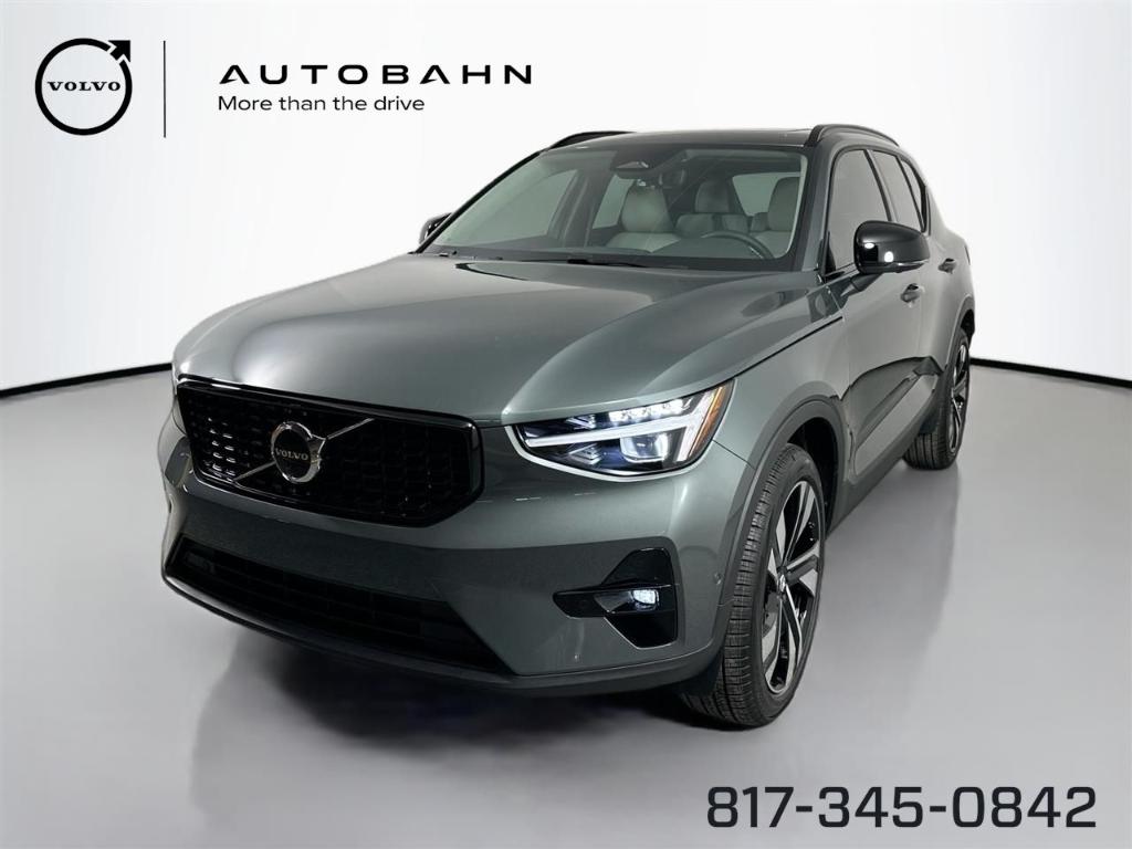 New 2026 Volvo XC40 B4 Plus
