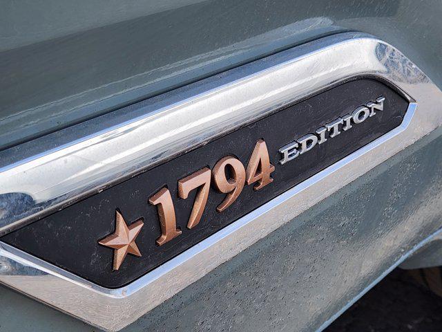 TOYOTA TUNDRA - 9