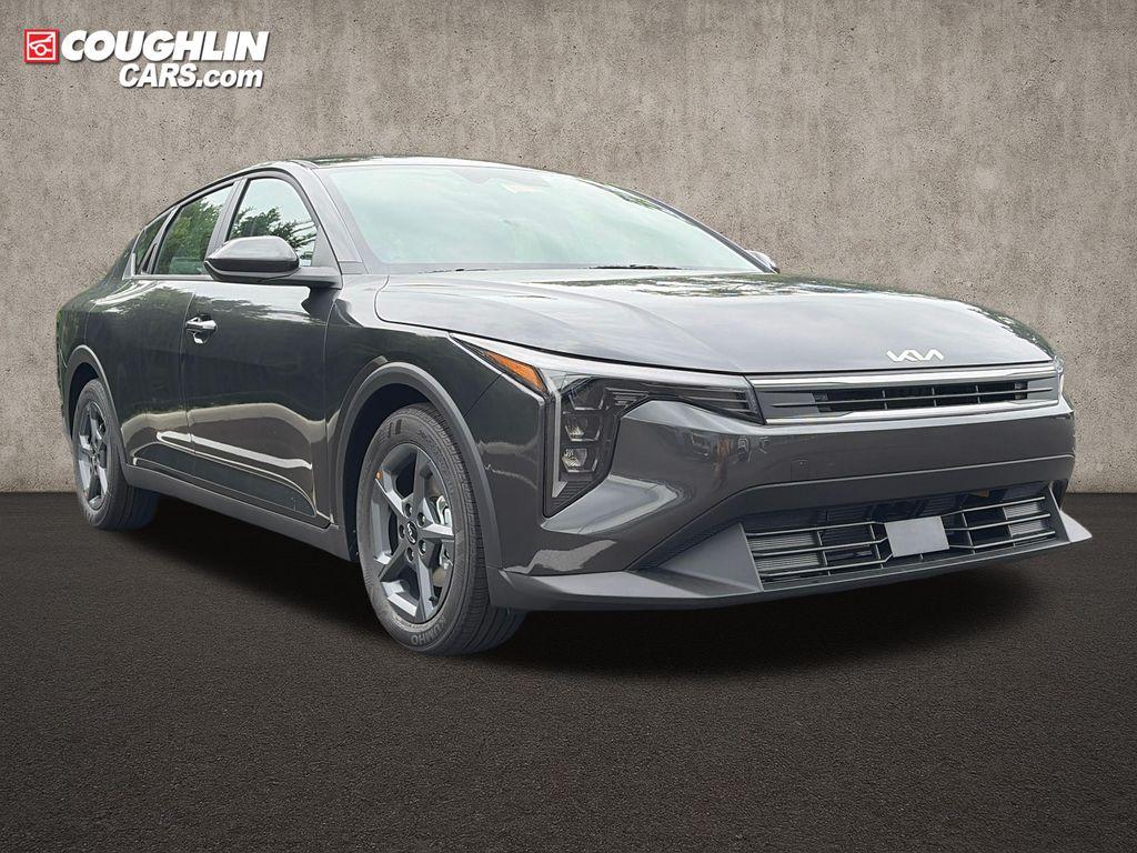 New 2026 Kia K4 LXS