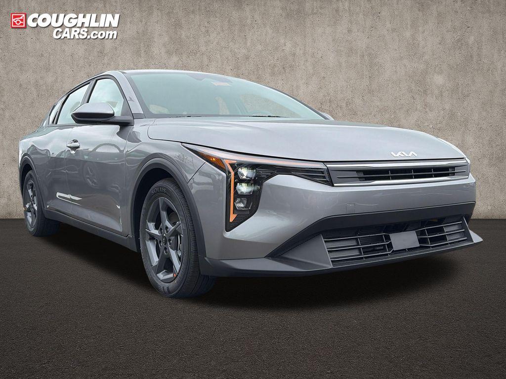 New 2026 Kia K4 LXS