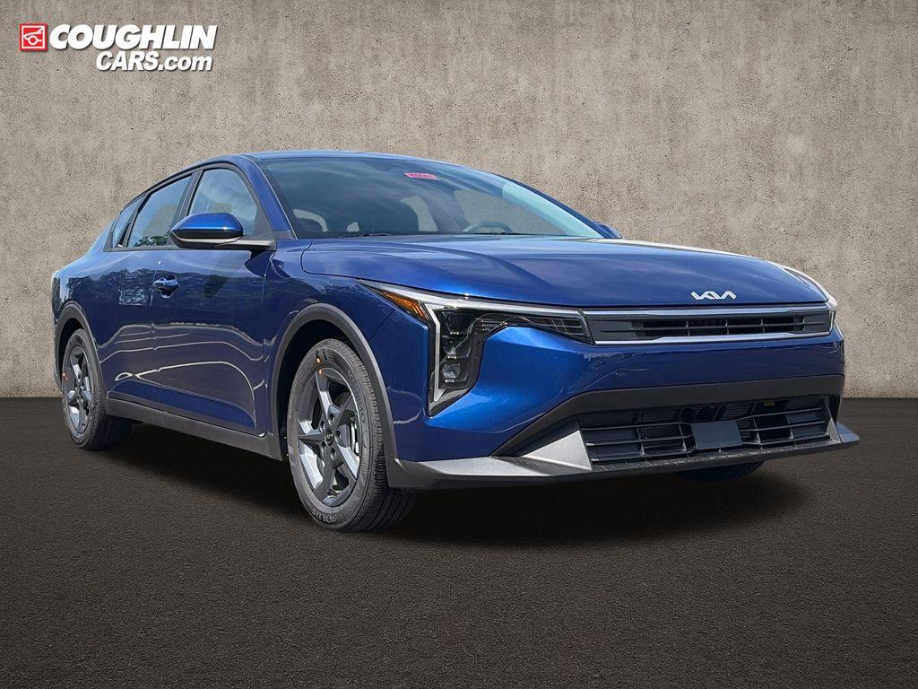 New 2026 Kia K4 LXS