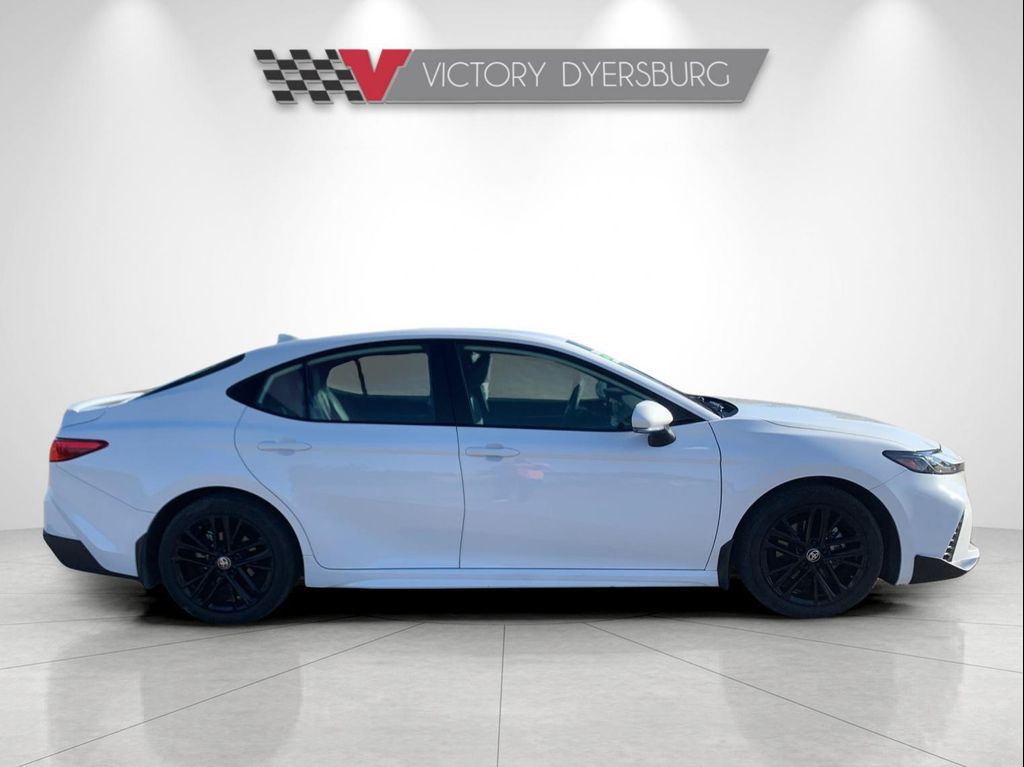 صورة مصغرة 2 لـ 2025 Toyota CAMRY SE
