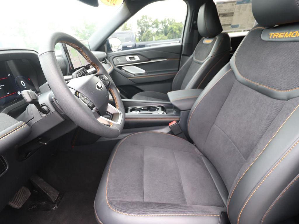 2026 FORD EXPLORER TREMOR 照片 2