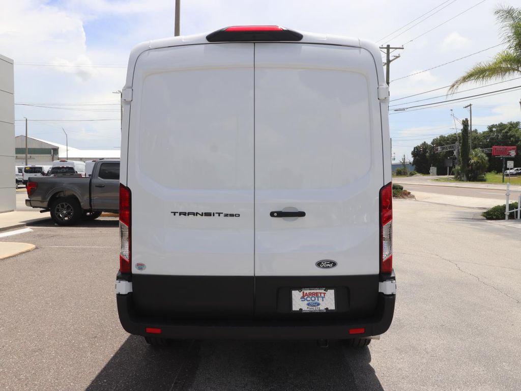 صورة مصغرة 11 لـ 2026 FORD TRANSIT-250 BASE