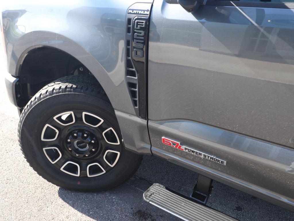 صورة 4 لـ 2026 FORD F-250 PLATINUM