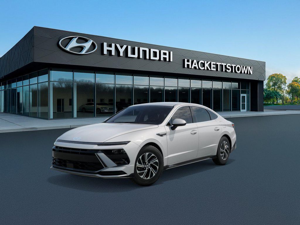 New 2026 Hyundai SONATA Hybrid Base